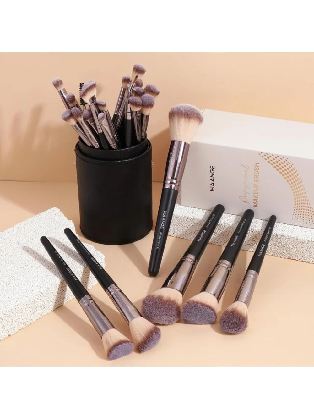 30 Pcs Professional Makeup Brush Set with Travel Case - Kabuki, Foundation